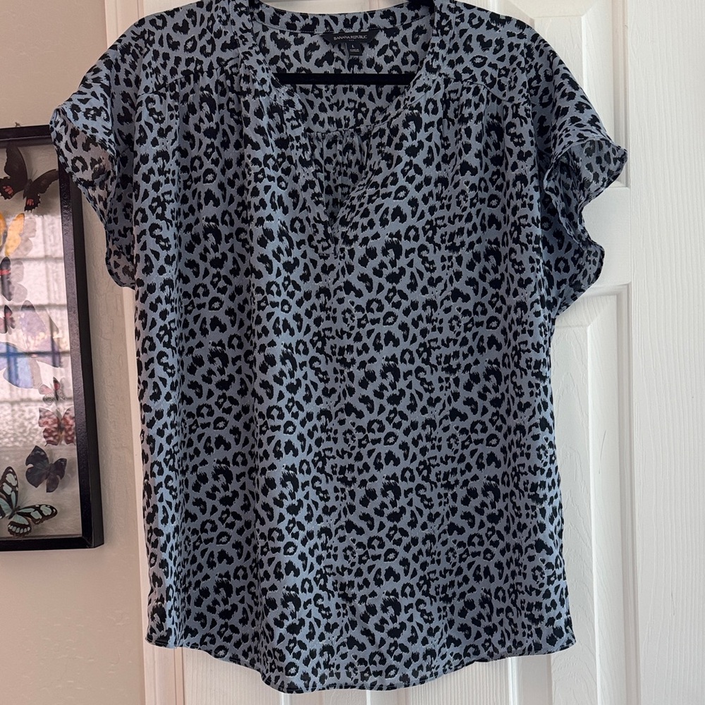 Banana Republic Blue and Black Leopard Print Flutter Sleeve Blouse